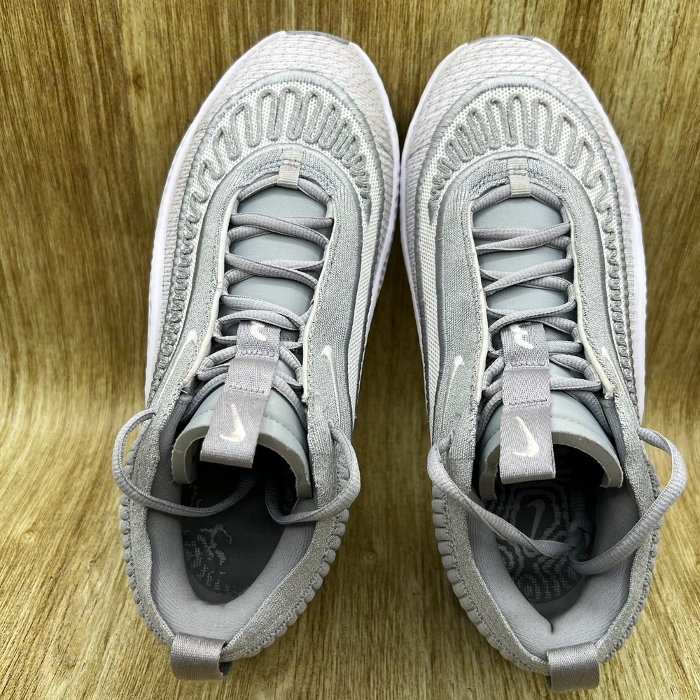 Nike Cosmic Unity 3 Men's Size 8 Wolf Grey Basketball Shoes Sneakers DZ2906-001 - Picture 6 of 10